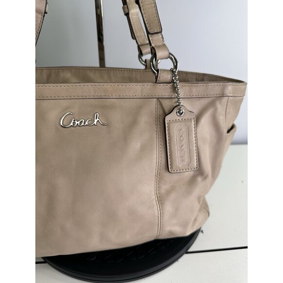 Coach F17721 Gallery Leather Shoulder Handbag Tote Purse Beige - Picture 2 of 16